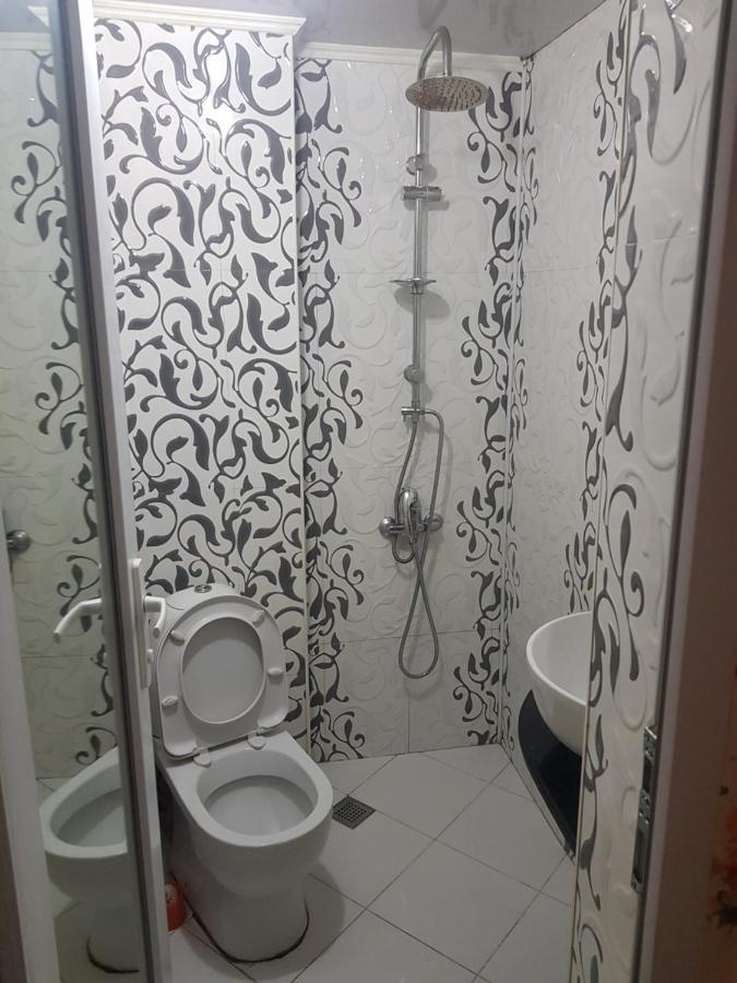 Dzveli Batumi Hotel Bagian luar foto