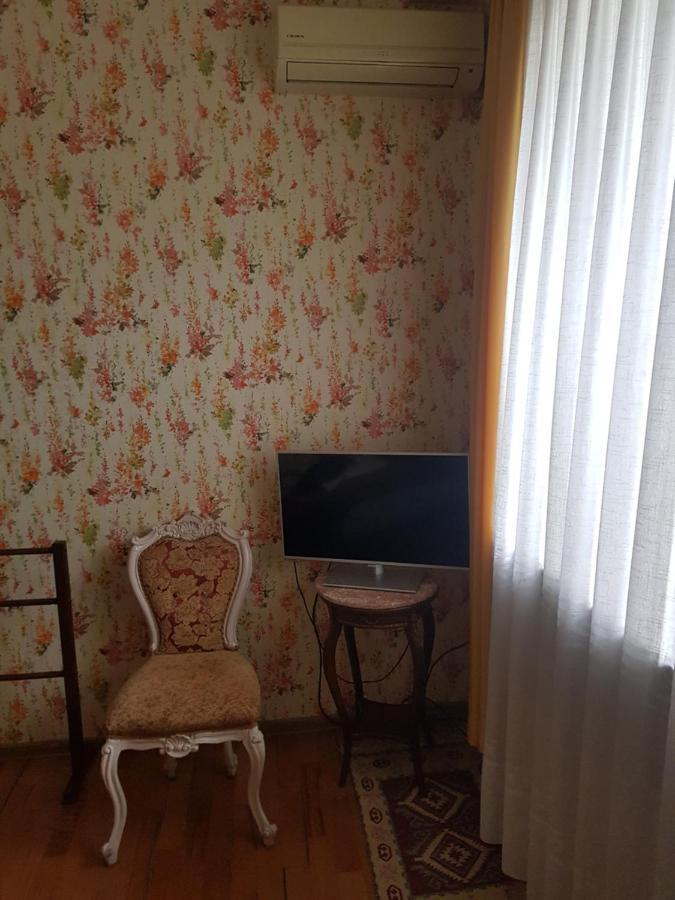 Dzveli Batumi Hotel Bagian luar foto