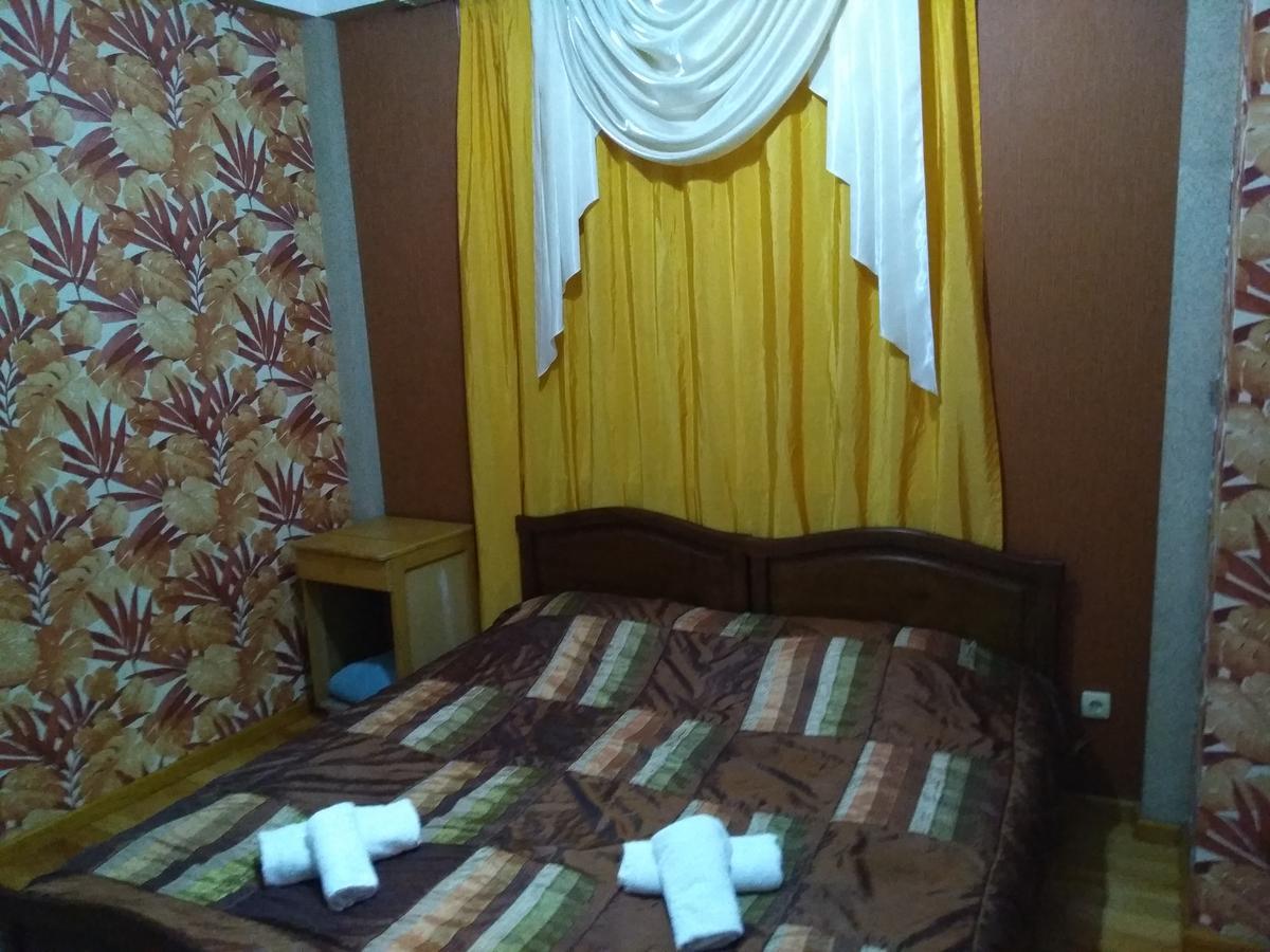 Dzveli Batumi Hotel Bagian luar foto